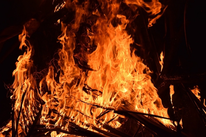 Колыма в огне: за выходные на пожарах погибли 5 человек, из них двое детей