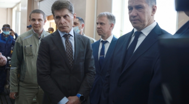 Трутнев предлагает мэру Владивостока самовольно покинуть пост