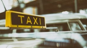 Быть таксистом в Приморье станет еще проще