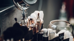 «Нападение на вашу кожу»: Александр Лукашенко стал лицом косметического бренда
