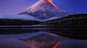 На Камчатке началось извержение самого большого вулкана в России