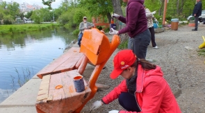 На реке Богатой во Владивостоке прошел субботник при поддержке ВООП