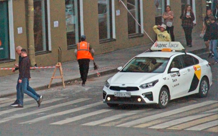  Таксисты-мигранты избили студента во Владивостоке 