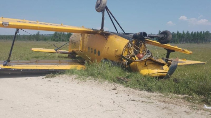 Ан-2 перевернулся при посадке