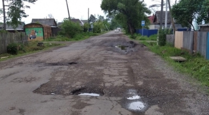 В Госдуме предложили запретить укладку асфальта в дождь В Госдуме предложили запретить укладку асфальта в дождь