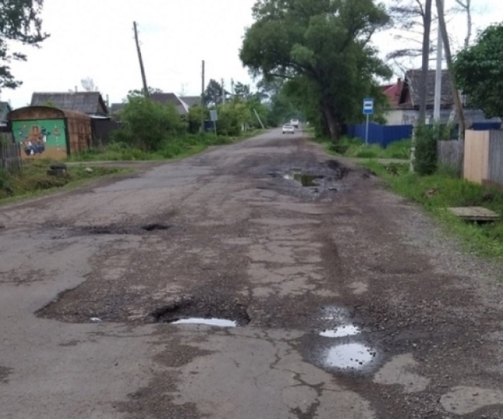 В Госдуме предложили запретить укладку асфальта в дождь