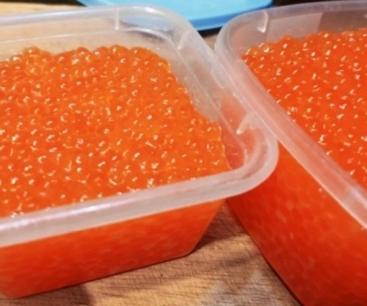  Красную икру с опасными микробами обнаружили на Камчатке