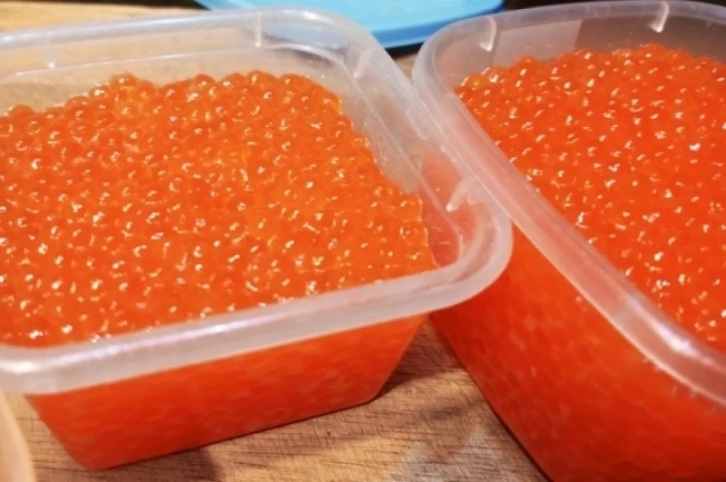  Красную икру с опасными микробами обнаружили на Камчатке