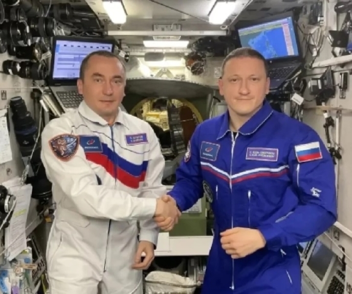 Уроженец Хабаровска Пётр Дубров возглавил российский сегмент МКС Уроженец Хабаровска Пётр Дубров возглавил российский сегмент МКС