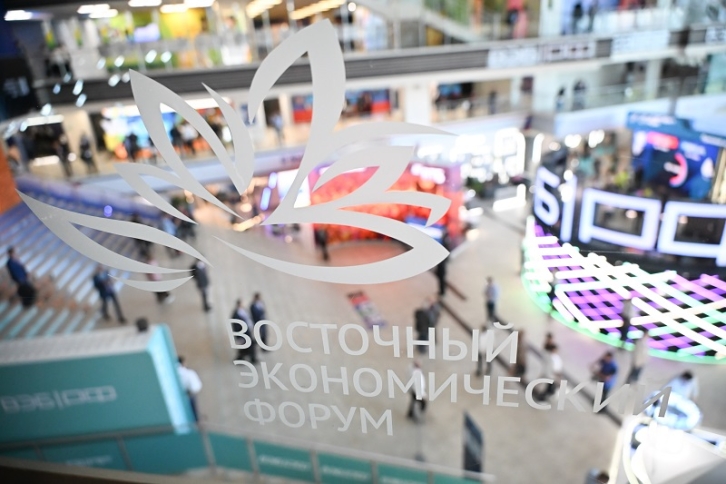 На сколько миллионов продаст российских товаров китайский блогер?